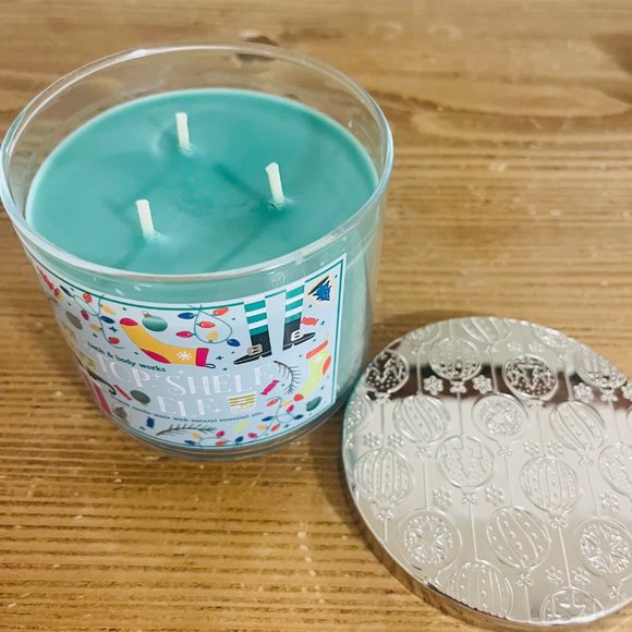 Bath & Body Works Top Shelf Elf 3-Wick Large Candle 14.5 Oz - Picture 5 of 7